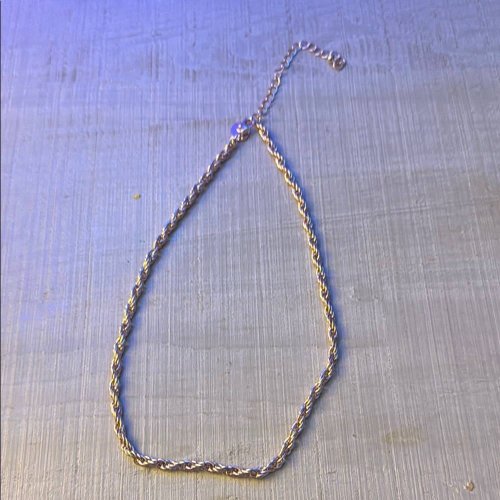 Lovisa like new Elegant Silver Chain Necklace